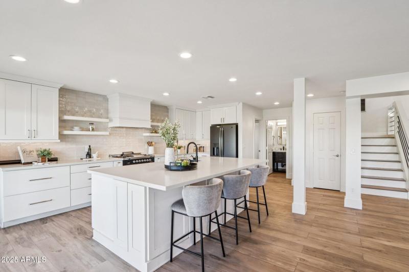 37-web-or-mls-N Saint Elias Cir-S2611-1-