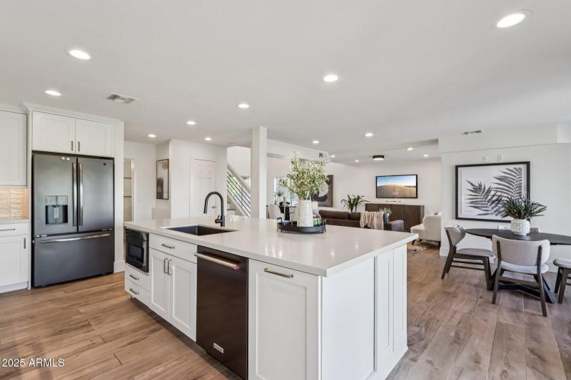 39-web-or-mls-N Saint Elias Cir-S2611-1-