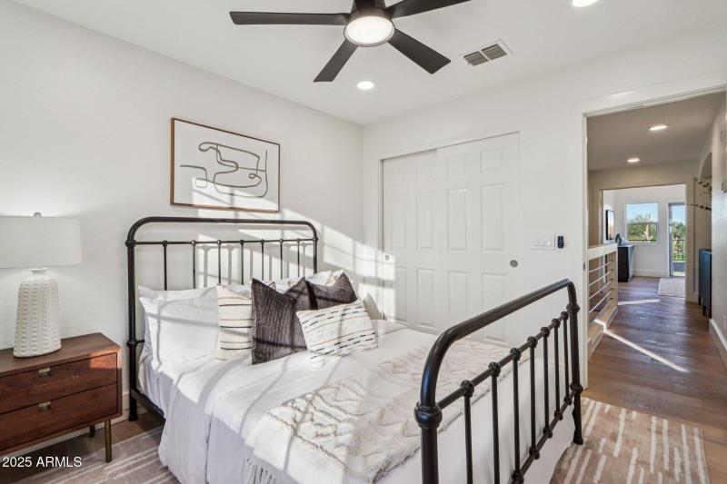 49-web-or-mls-N Saint Elias Cir-S2611-1-