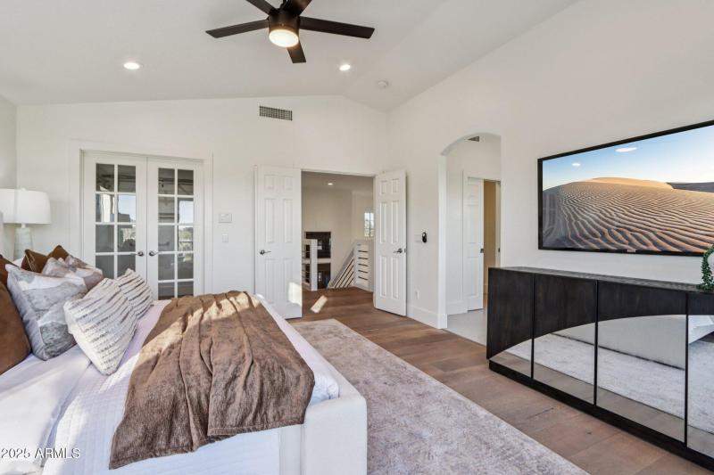 56-web-or-mls-N Saint Elias Cir-S2611-1-