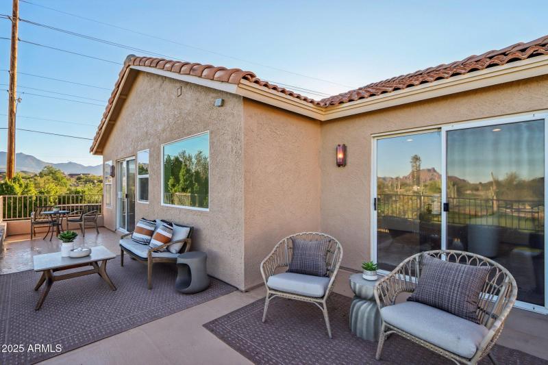 63-web-or-mls-N Saint Elias Cir-S2611-1-