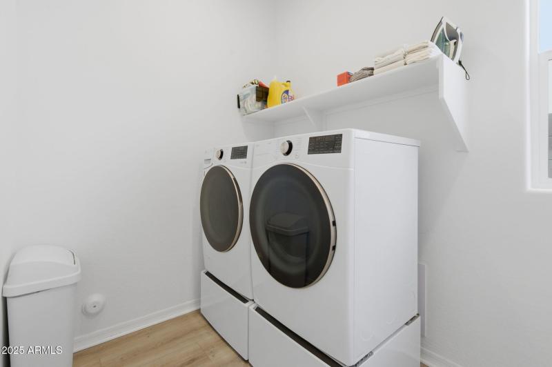 18-web-or-mls-2142 W Hide Tr-18