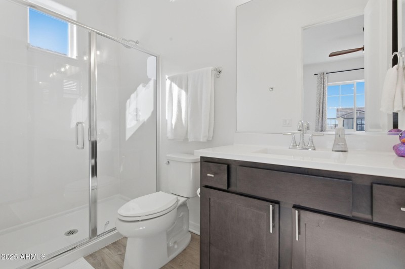 24-web-or-mls-2142 W Hide Tr-24