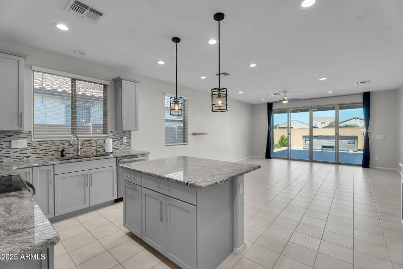 10-web-or-mls-Haley-4