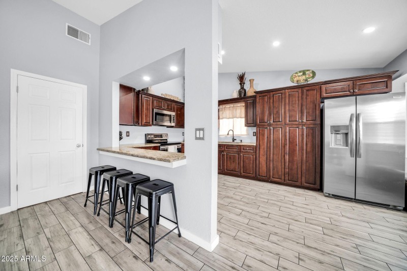 7138 W Cholla St-16