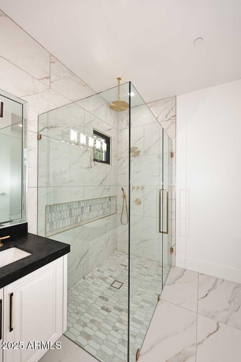 3rd Bedroom-Ensuite Shower