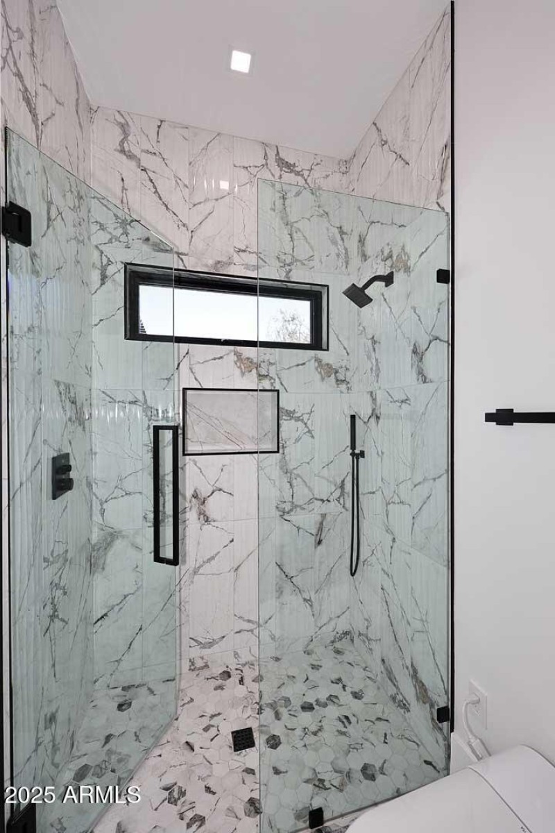 Guest House-2nd Bedroom Ensuite Shower