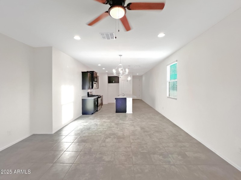 living 5 door closed (1)