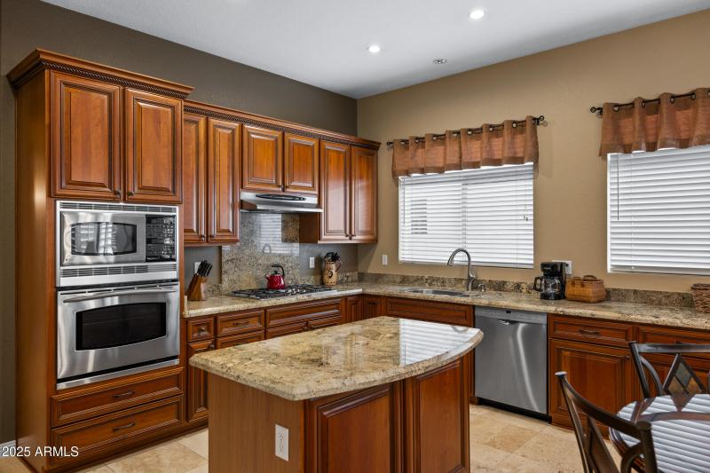 269 W El Freda Rd-15