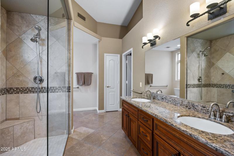 269 W El Freda Rd-29