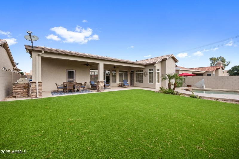 269 W El Freda Rd-35