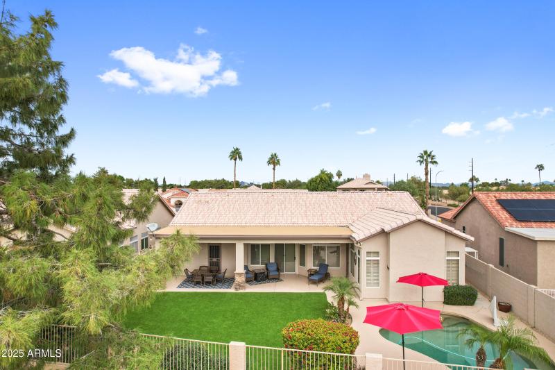 269 W El Freda Rd-53