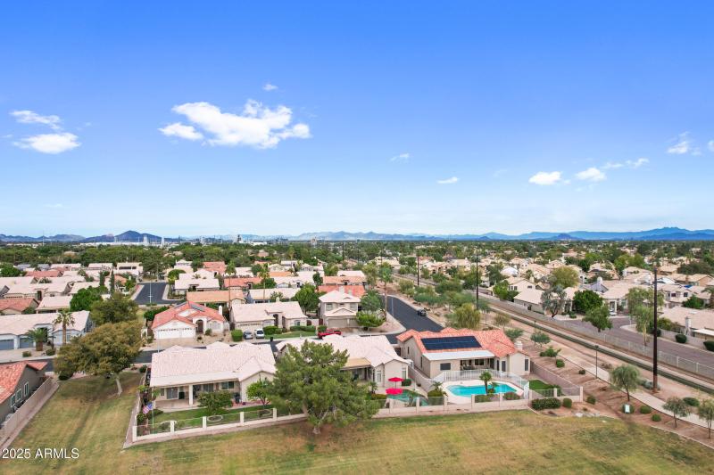 269 W El Freda Rd-55