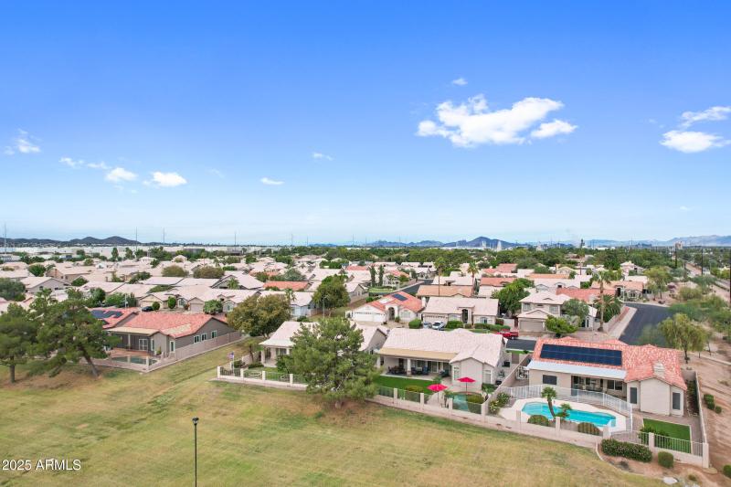 269 W El Freda Rd-56