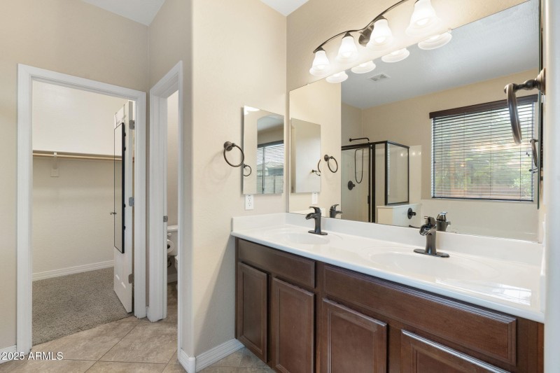 31-web-or-mls-DSC04167 copy (1)