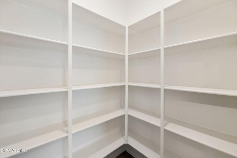 LARGE PANTRY