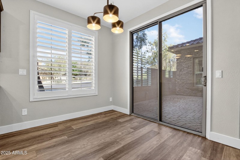 14-web-or-mls-040_a4m_CM