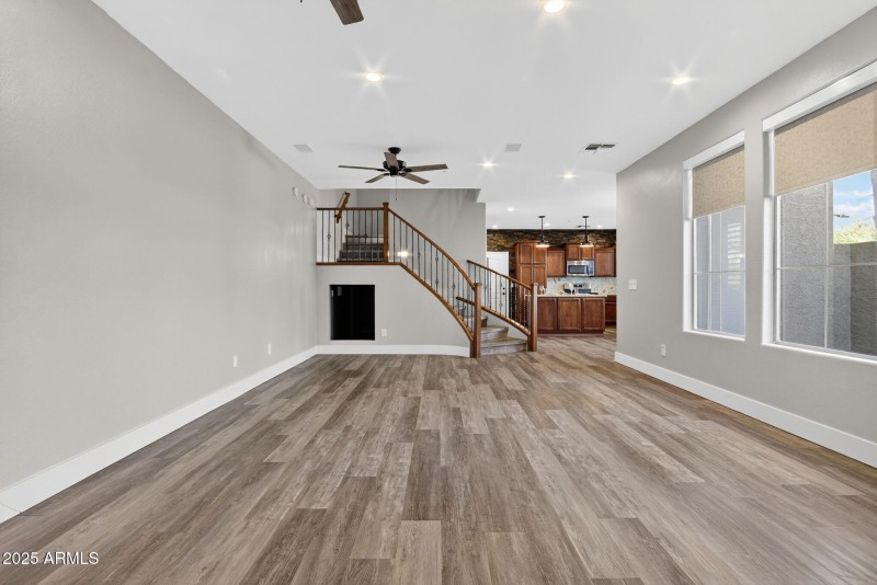 20-web-or-mls-060_a4m_CM