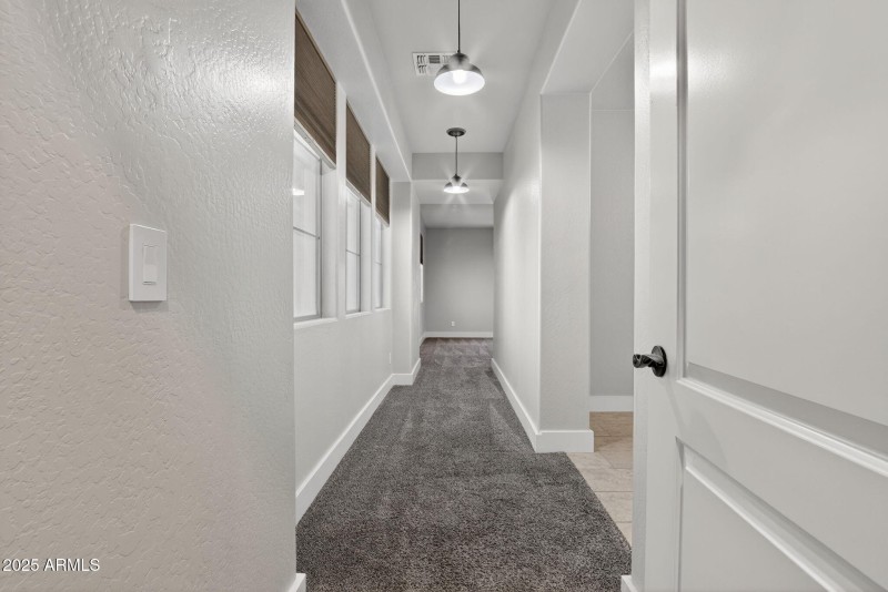 24-web-or-mls-070_a4m_CM