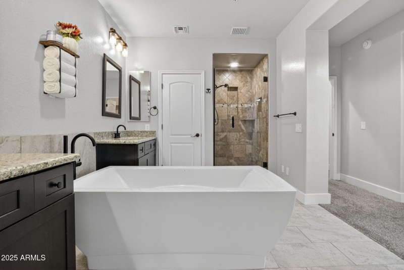 31-web-or-mls-091_a4m_CM