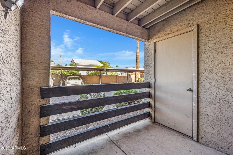 1241 N 48th St #102-11