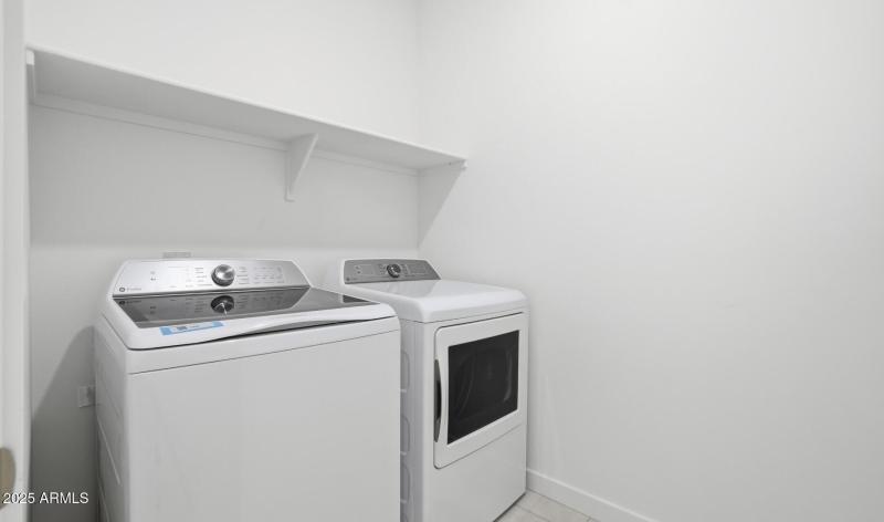 MR Lot #9 Laundry Room (2) (Large)