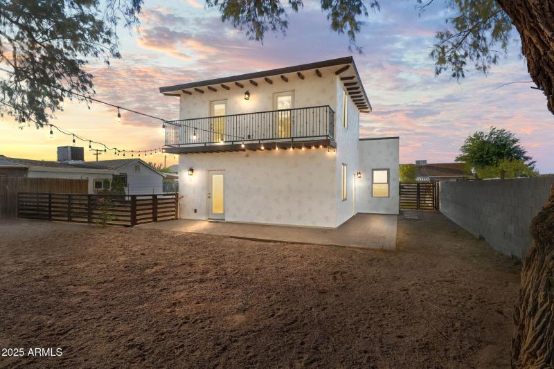 14-web-or-mls-virtual twilight 2_1_2