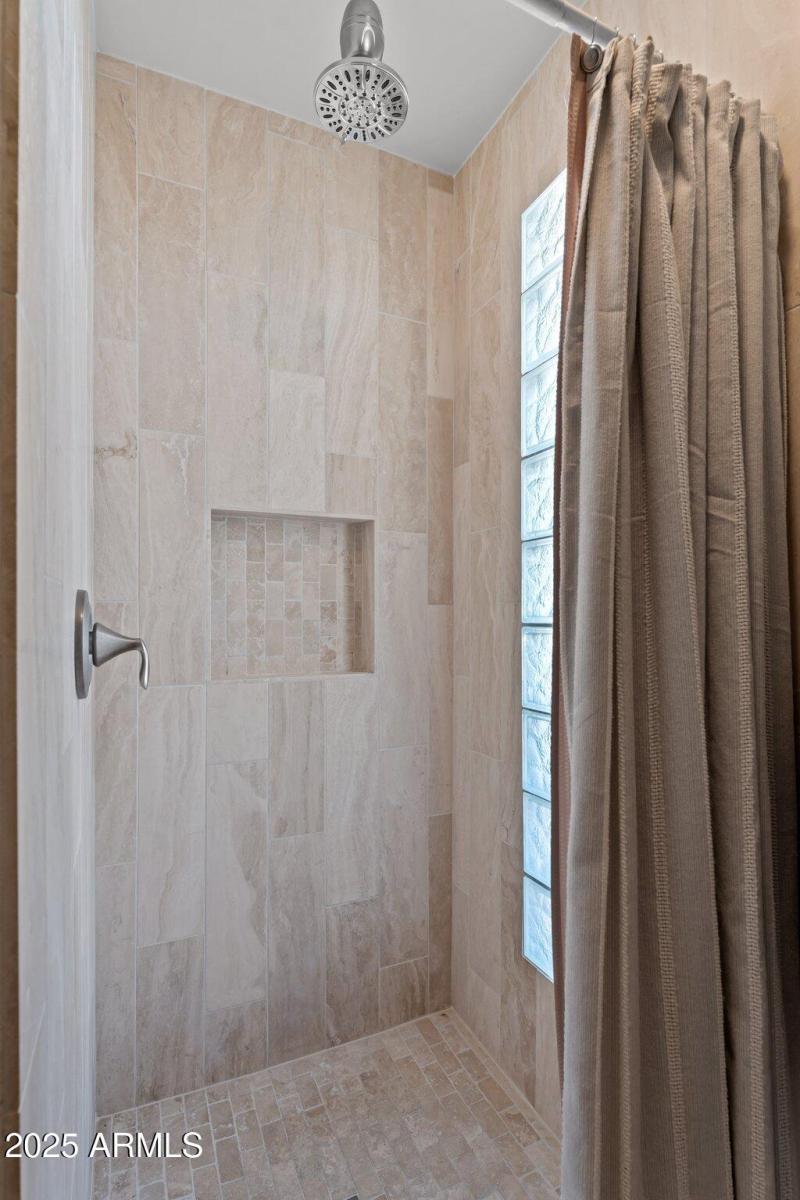 21-web-or-mls-DSC04366