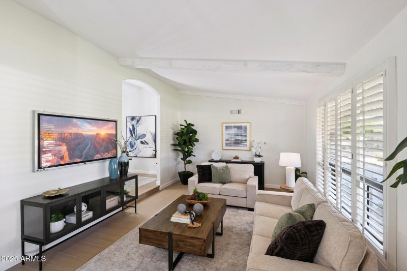 4-web-or-mls-15-e-kathleen-rd