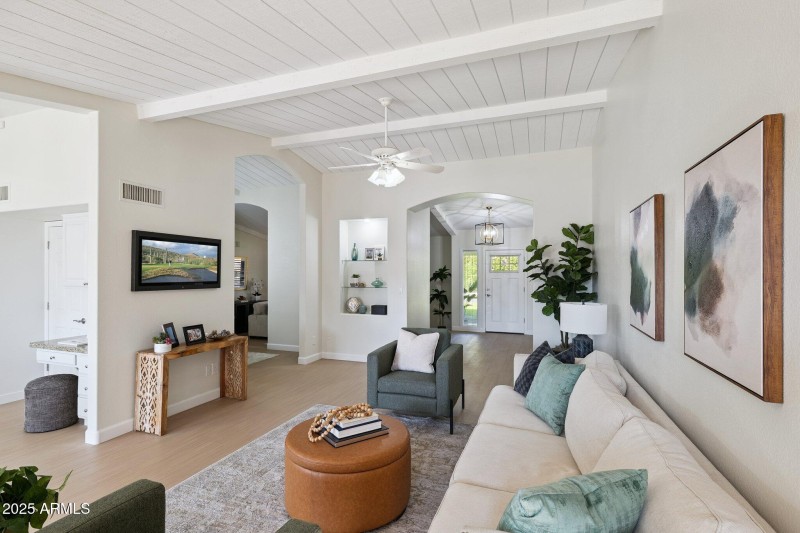 8-web-or-mls-15-e-kathleen-rd