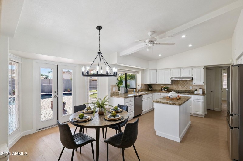 10-web-or-mls-15-e-kathleen-rd