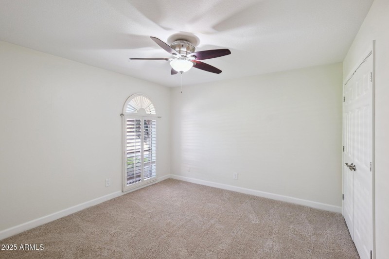 31-web-or-mls-15-e-kathleen-rd