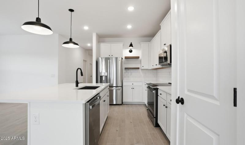 MR Lot #50 Kitchen (2) (Large)