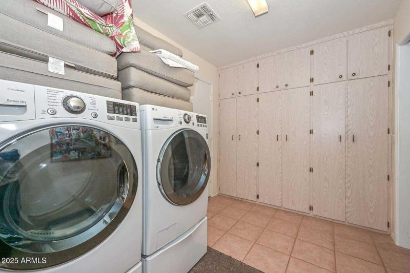 Laundry Room-Storage