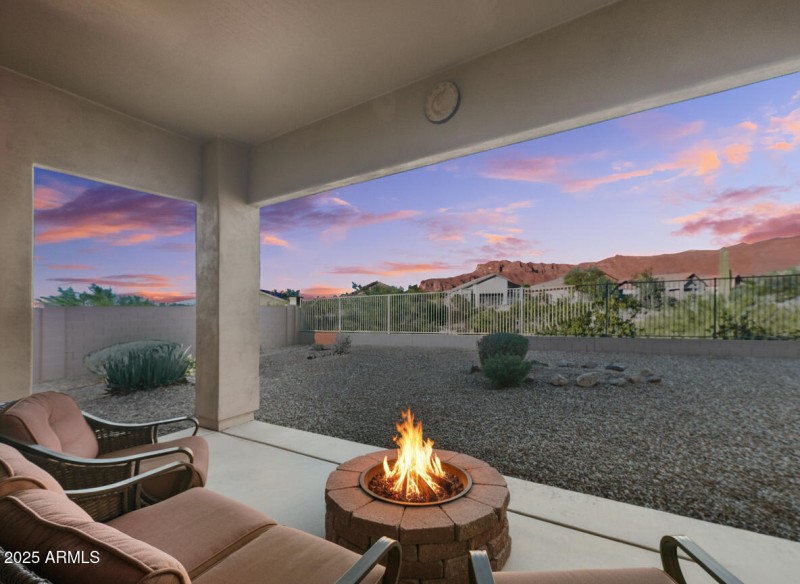 4306-S-Columbine-Way-2