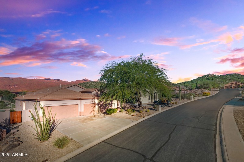 4306-S-Columbine-Way-4