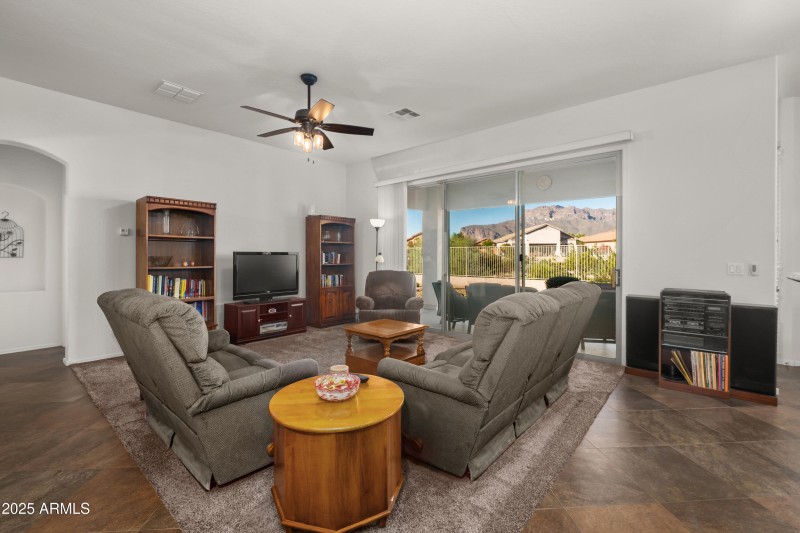 4306-S-Columbine-Way-12