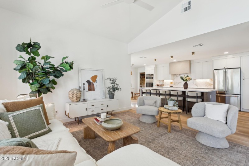 9-web-or-mls-8731-e-san-felipe-dr