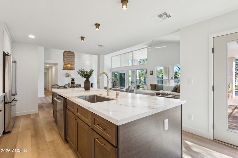 16-web-or-mls-8731-e-san-felipe-dr