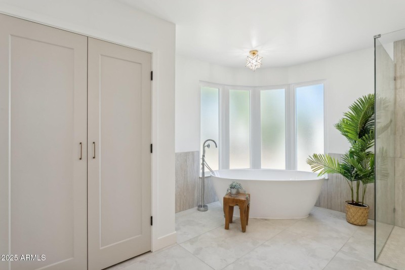 32-web-or-mls-8731-e-san-felipe-dr