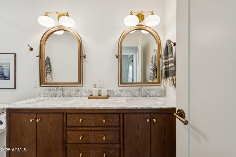 37-web-or-mls-8731-e-san-felipe-dr