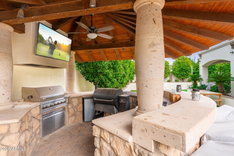 2196 E Champagne Pl - 66