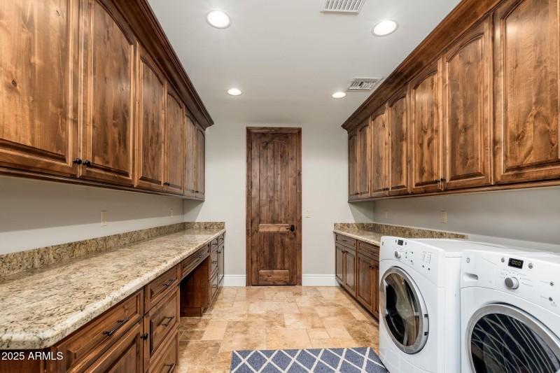 2196 E Champagne Pl - 48