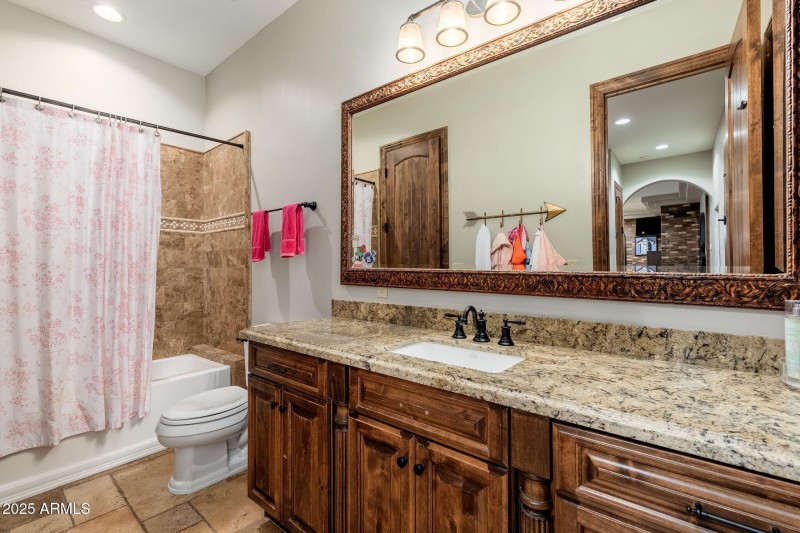 2196 E Champagne Pl - 51