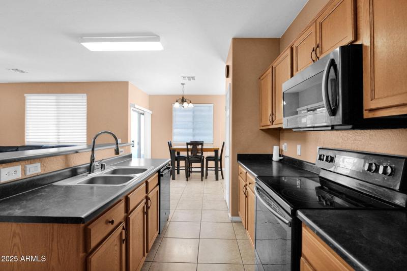 23-web-or-mls-P1372059