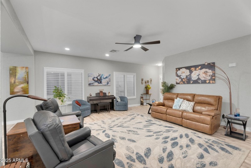 8-web-or-mls-783 E Drifter Pl-8