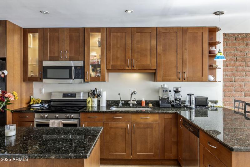 3-web-or-mls-D46A8488