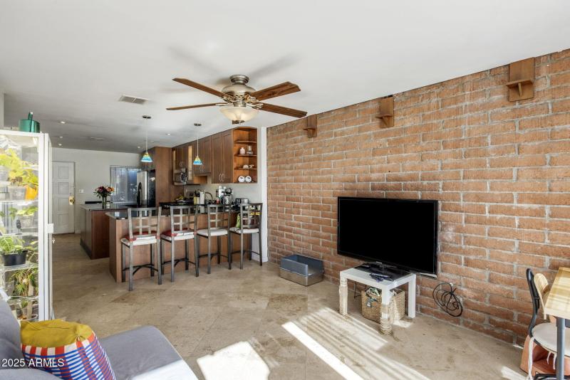 7-web-or-mls-D46A8513