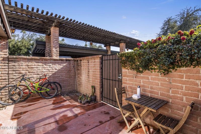 14-web-or-mls-D46A8563