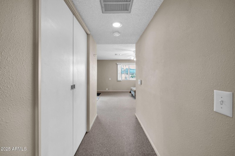 9718 W Terrace Ln-29